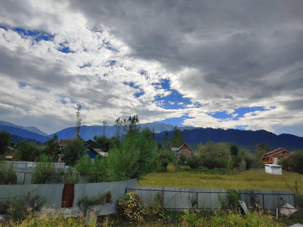 The Gulmarg Gateway Resort ศรีนาการ์ ภายนอก รูปภาพ